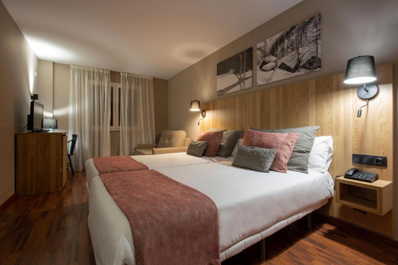 Hotel Grand Pas Pas De La Casa Εξωτερικό φωτογραφία